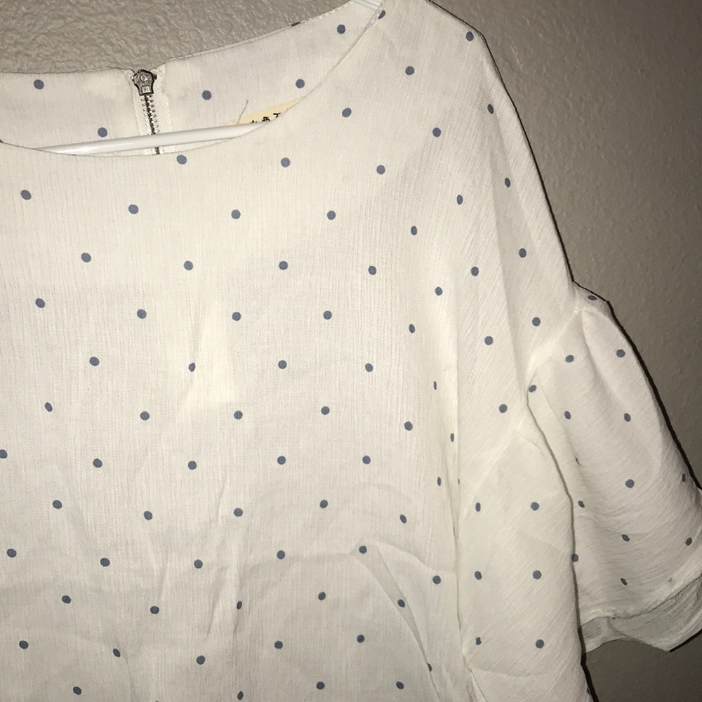Bell sleeve blouse